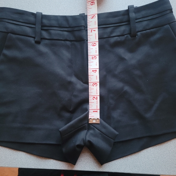 Marciano | Dress Shorts Size 0 - Picture 5 of 7